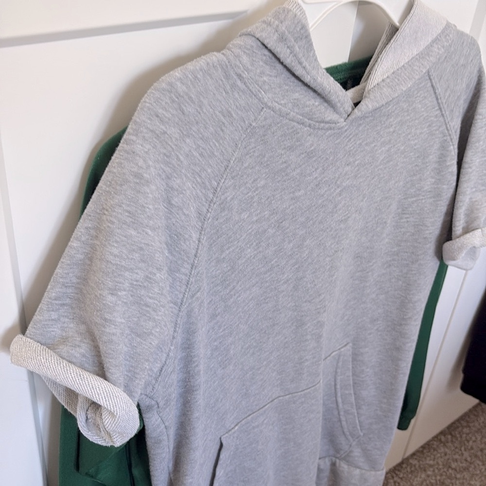 Lot of 2x [Demarini] & [Old Navy] Performance Athletic Workout Tops Size Youth - Picture 13 of 16